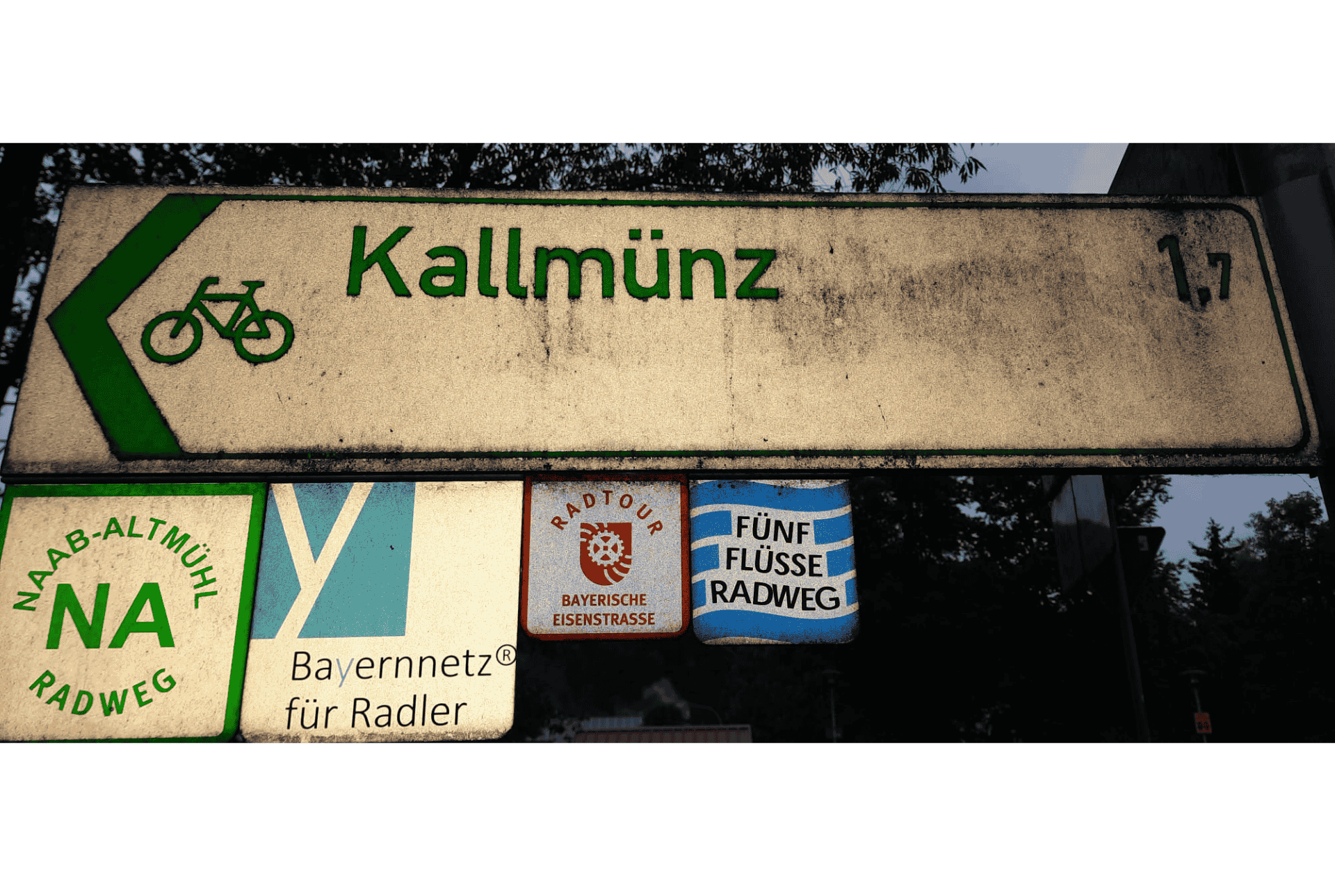 Schilder des Radwegs